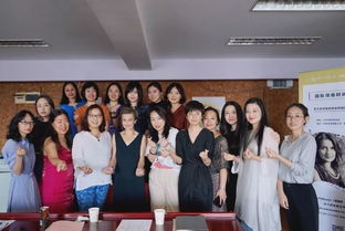 貿(mào)大精彩課堂 大師揭秘國(guó)際頂級(jí)時(shí)尚業(yè)成功的商業(yè)模式與經(jīng)濟(jì)貿(mào)易咨詢